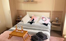 Cozy Holiday Home In Anderby Creek
